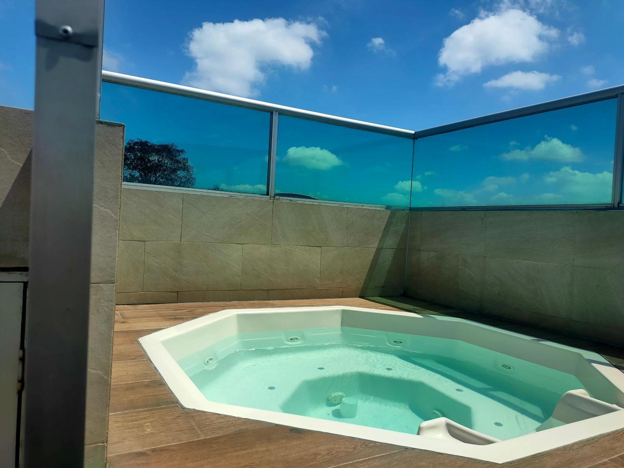 Comodo Dpto Full Equipo 2 Hab, Seguridad Y Parqueo Privado Guayaquil